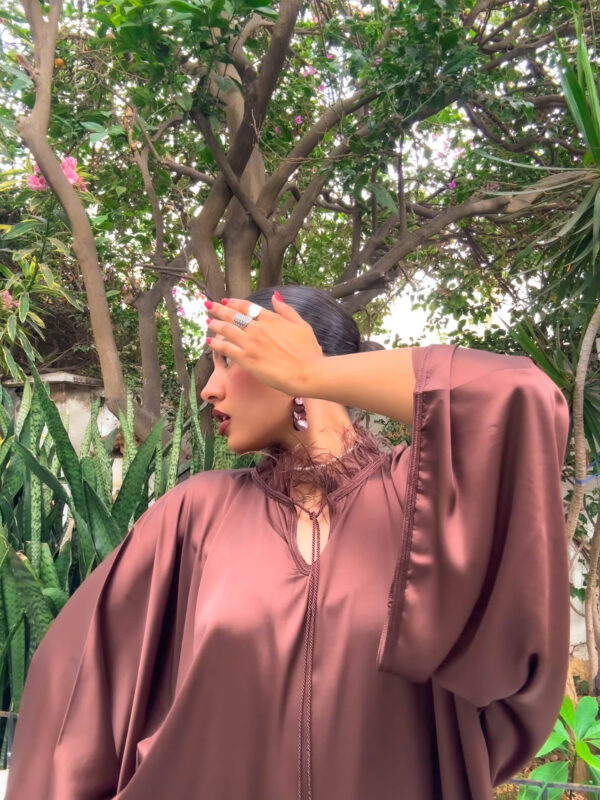 Izza – Image 2